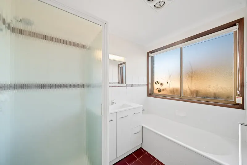 12 Ahern Place, Monash, photo 11