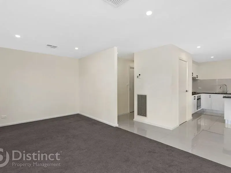 26 Gudamang Street, Ngunnawal, photo 5