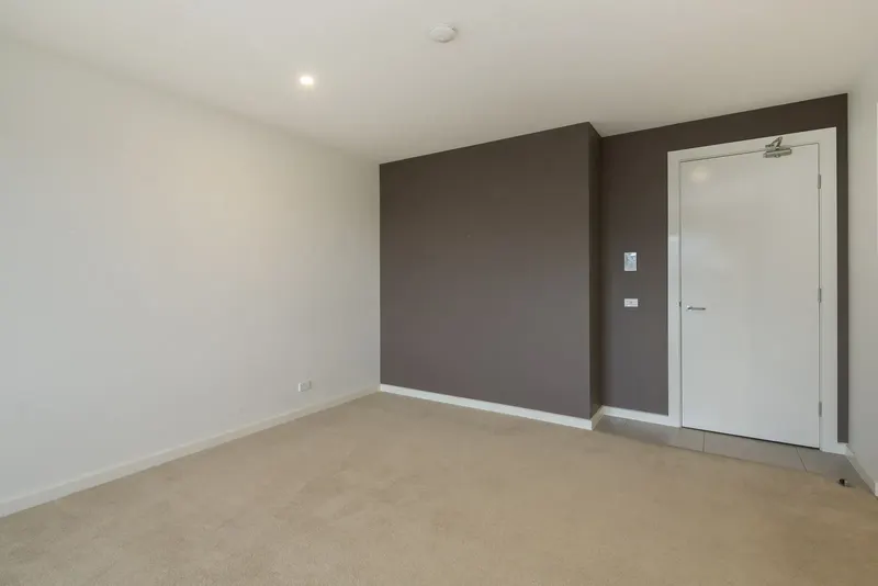 42/21 Christina Stead Street, Franklin, photo 4