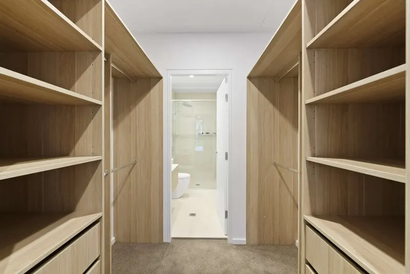 209/21 Captain Cook Crescent, Griffith, photo 12