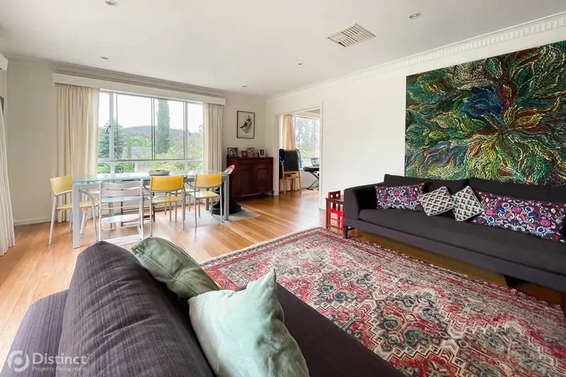 48 Holmes Crescent, Campbell, photo 4