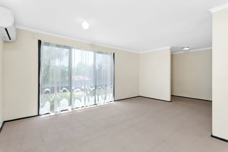 70 Ragless Circuit, Kambah, photo 6