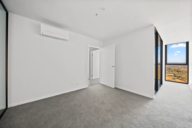 1204/90 Swain Street, Gungahlin, photo 6