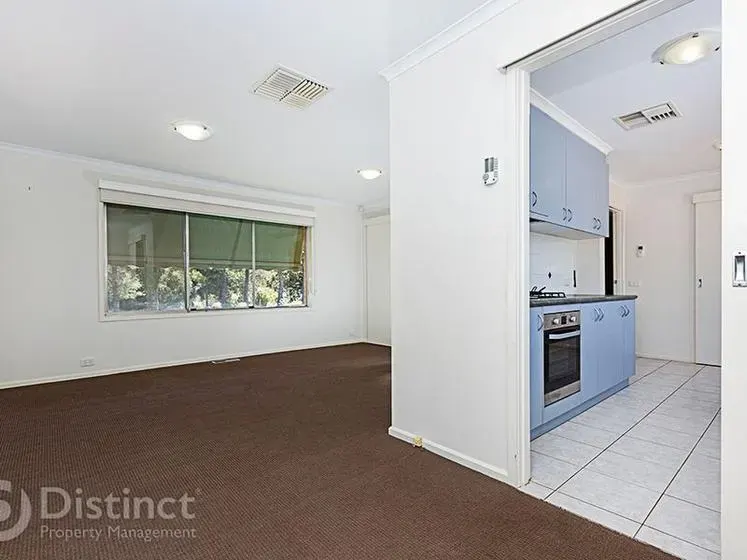 50 Chuculba Crescent, Giralang ACT 2617, photo 4