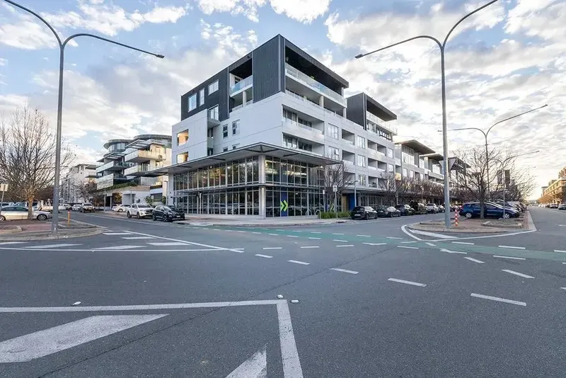 132/50 Eastlake Parade, Kingston, photo 10