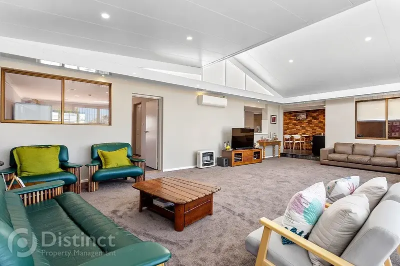 10 Rose Scott Circuit, Chisholm, photo 7