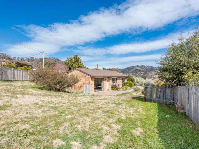 8 Laby Place, Theodore, photo 1