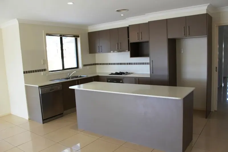 37 Dame Zara Street, Gungahlin, photo 5