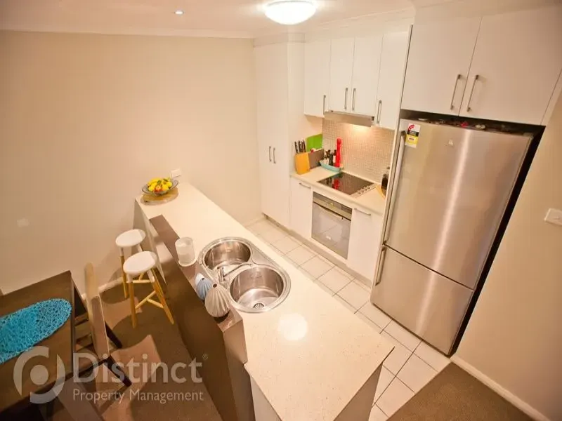 13/114 Athlon Drive, Greenway, photo 2