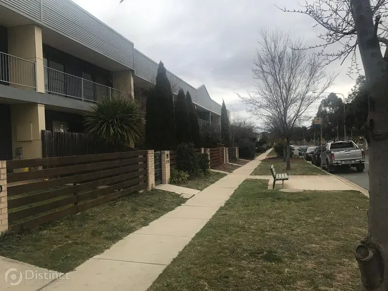 280 Anthony Rolfe Avenue, Gungahlin, photo 2