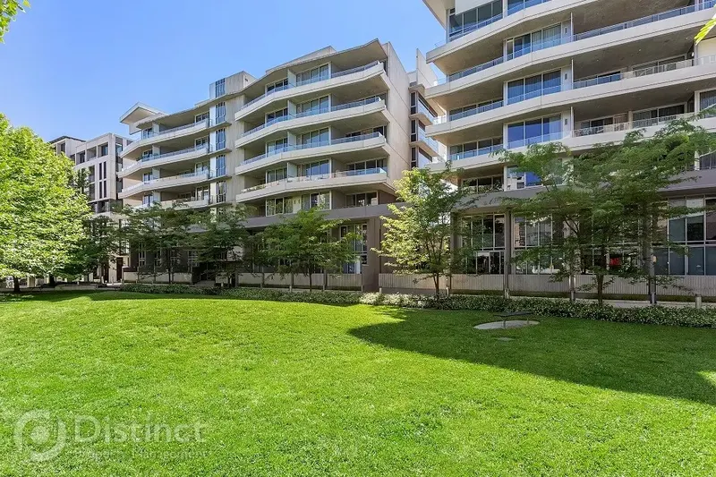 1/5 Burbury Close, Barton, photo 2