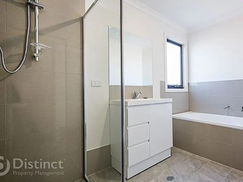 48 Bronhill Street, Moncrieff, photo 7
