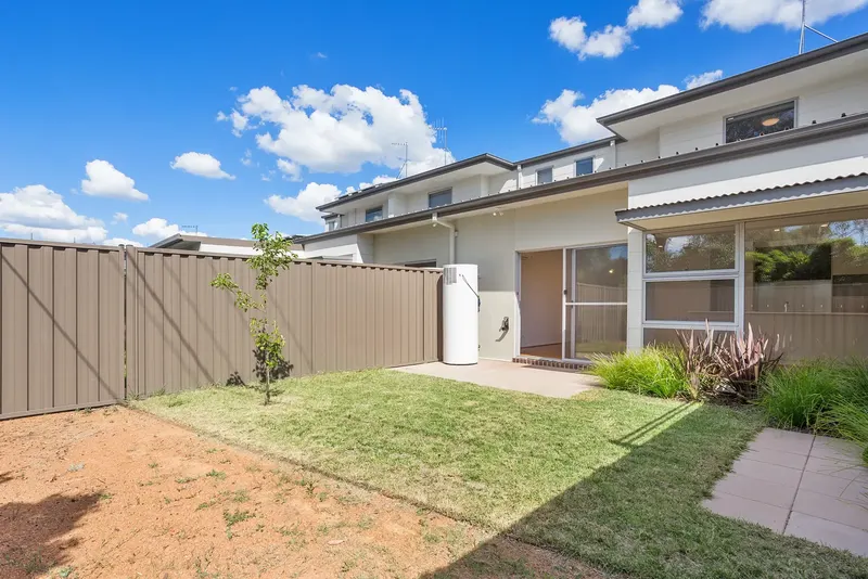 10/101 Eggleston Crescent, Chifley, photo 11