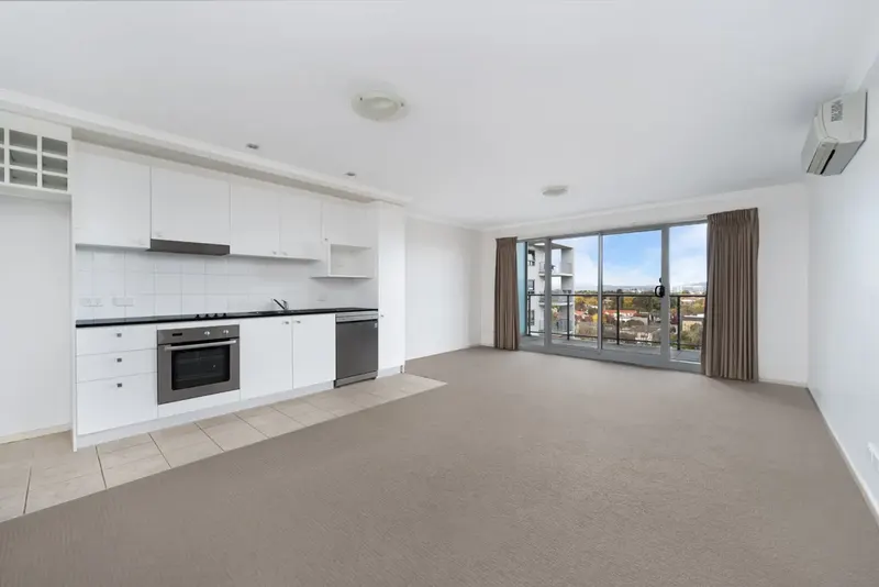 802/17 Dooring Street, Braddon, photo 1