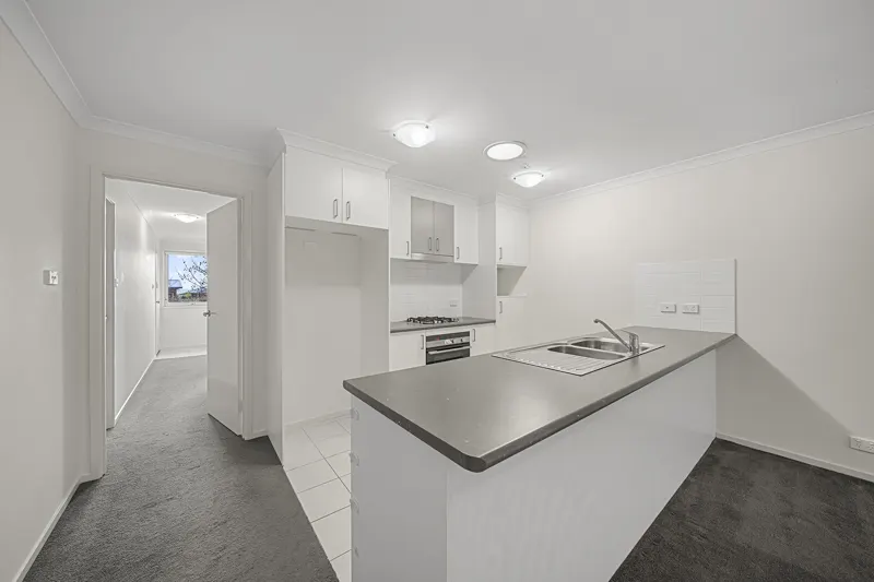 120 Burrumarra Avenue, Ngunnawal, photo 4