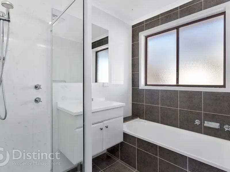 5 Tannabar Place, Isabella Plains, photo 9