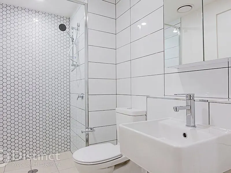 1615/120 Eastern Valley Way, BELCONNEN ACT 2617, photo 6