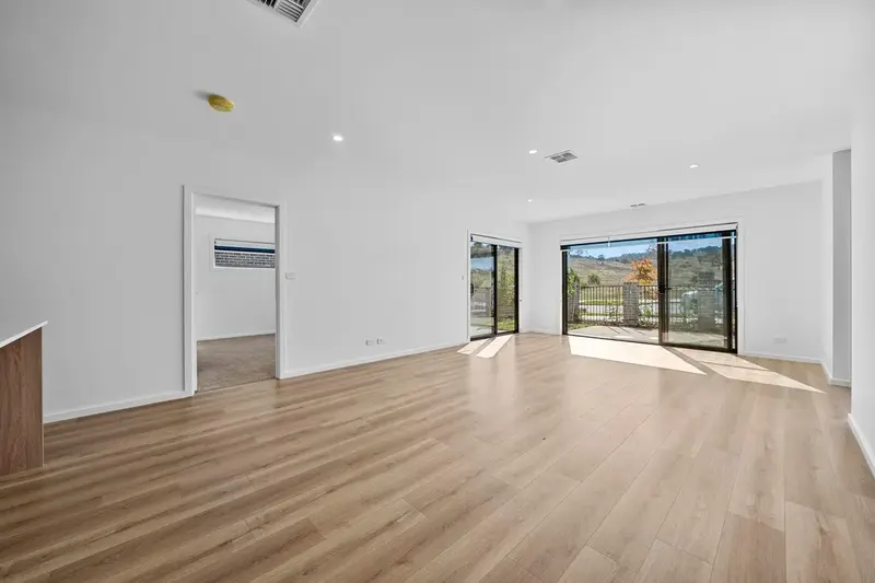 37 Sculthorpe Avenue, Whitlam, photo 8