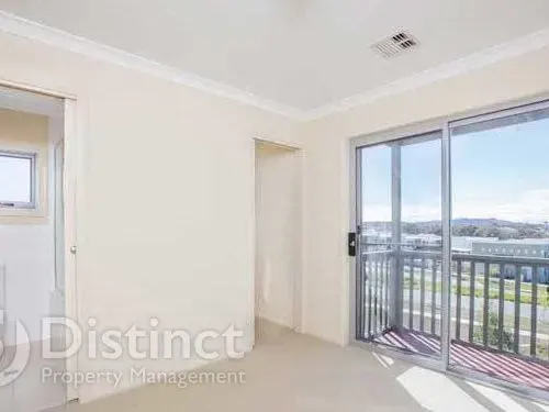 18/5 Keith Waller Rise, Casey, photo 5