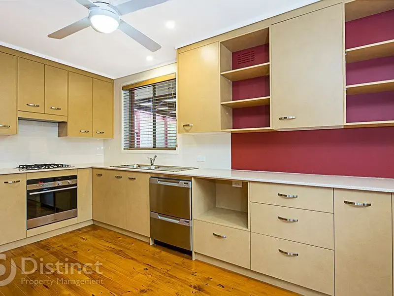 68 Nemarang Crescent, Waramanga, photo 3