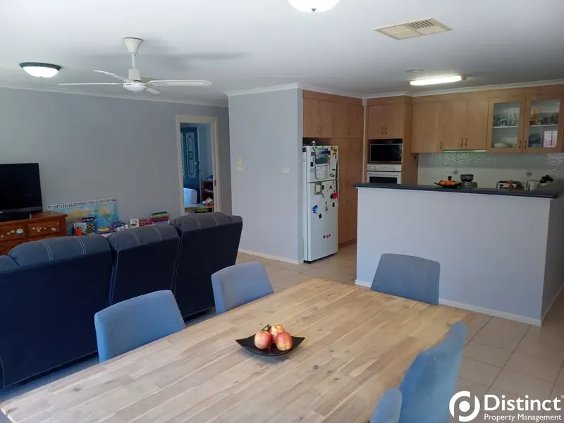 20 Auburn Street, Amaroo, photo 5