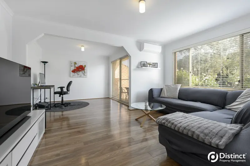 24 Murrung Crescent, Ngunnawal, photo 5