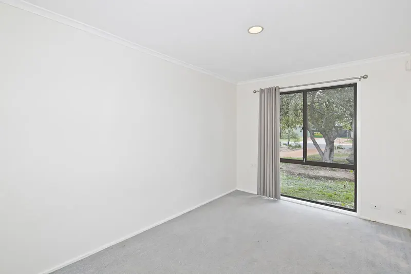 22 Kneeshaw Street, Monash, photo 5