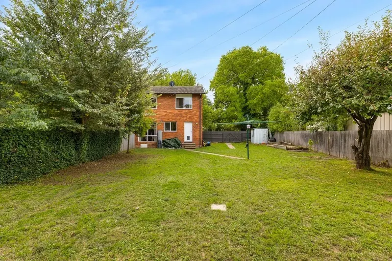 6 Madigan Street, Hackett, photo 19