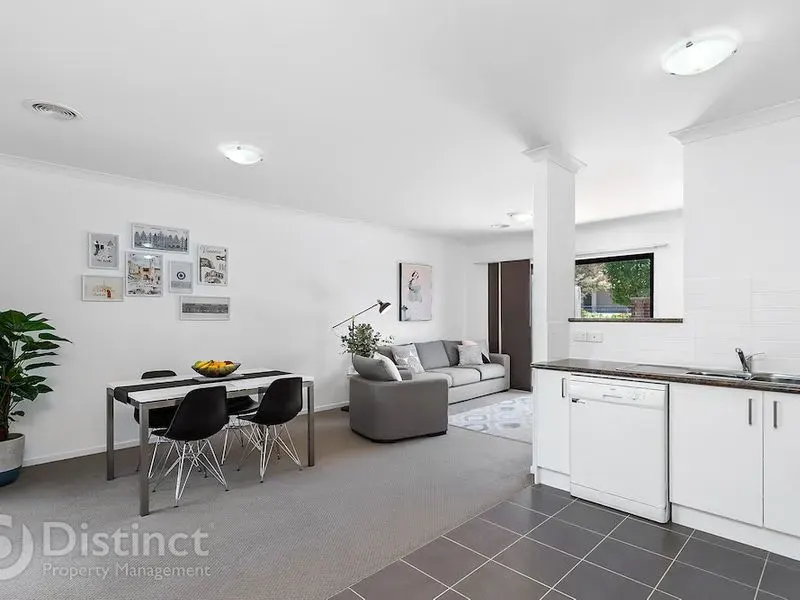28 Constance Stone Street, Macgregor, photo 5