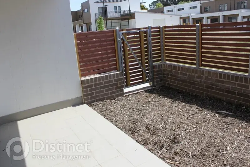 24/39 Jerrabomberra Avenue, Narrabundah, photo 8