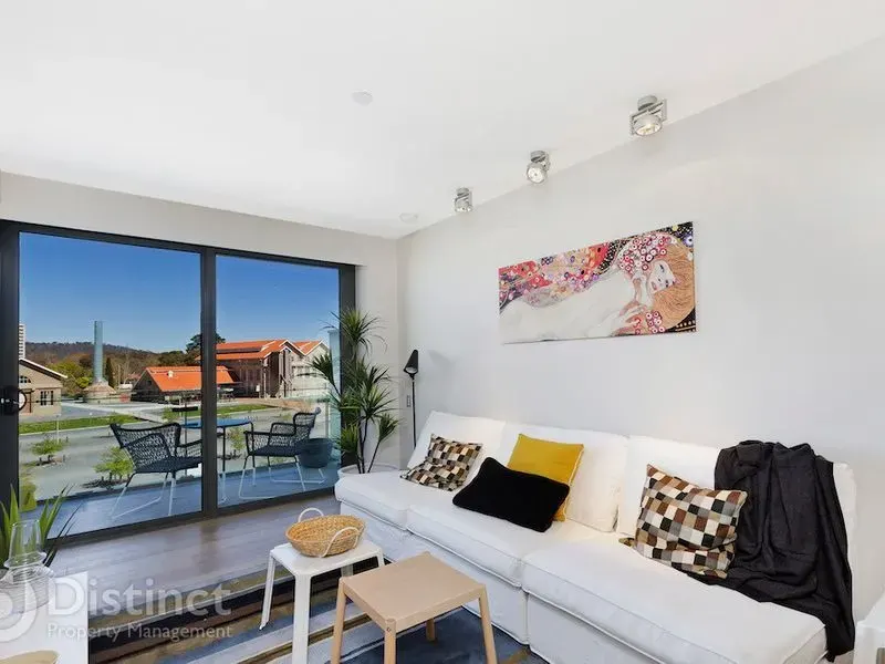 30/21 Eastlake Parade, Kingston, photo 3