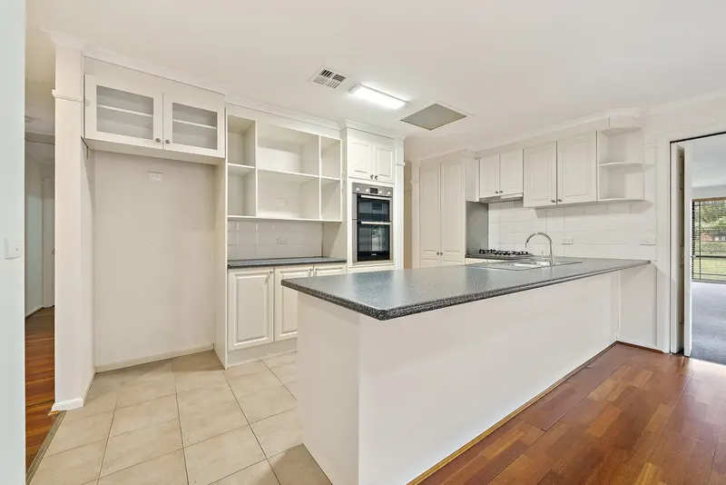 33 Dobell Circuit, Conder, photo 7