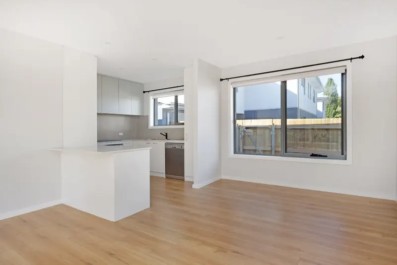 1/8-10 Donald Road, Queanbeyan NSW 2620, photo 3
