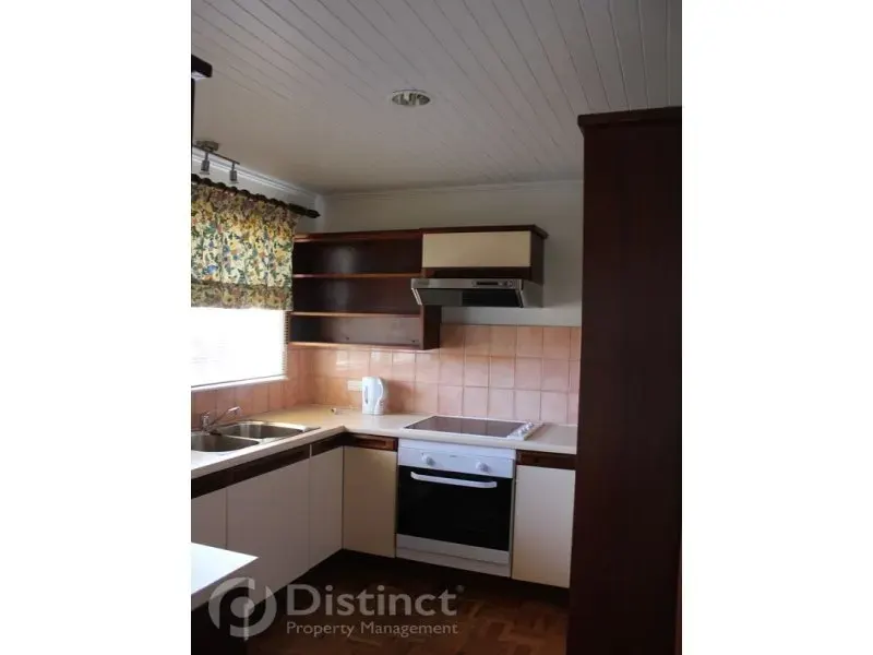 34 Ulverstone Street, Lyons, photo 2