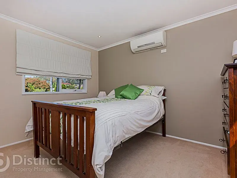 5 Magarey Place, Kambah, photo 9