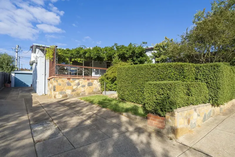 80 Walker Crescent, Narrabundah