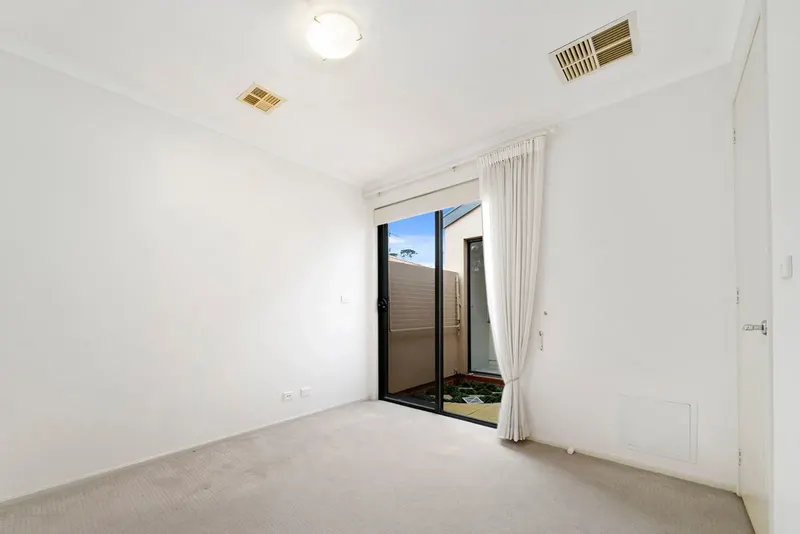 4/5 Foxton Crescent, Fadden, photo 11