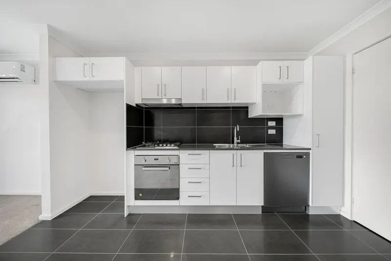 43/84 Kings Canyon Street, Harrison, photo 3