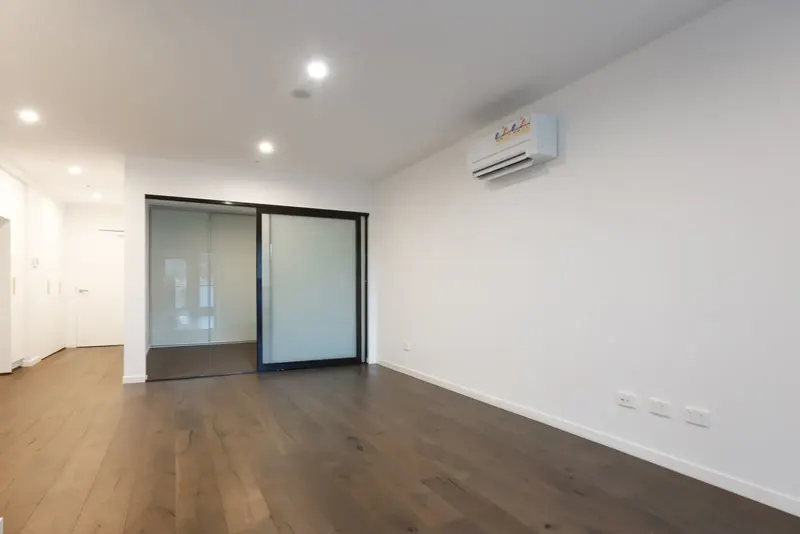 406/81 Cooyong Street, Reid, photo 8