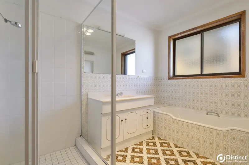 12 Tucana Street, Giralang, photo 11