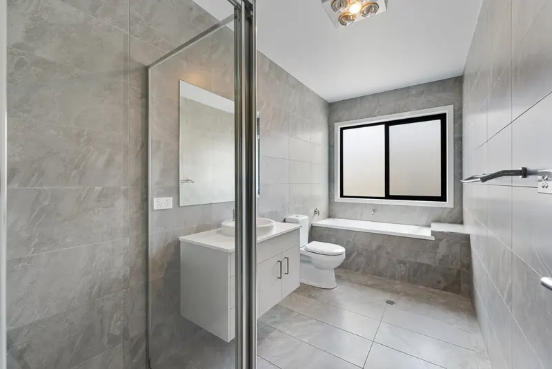 6 Helmrich Street, Moncrieff, photo 8