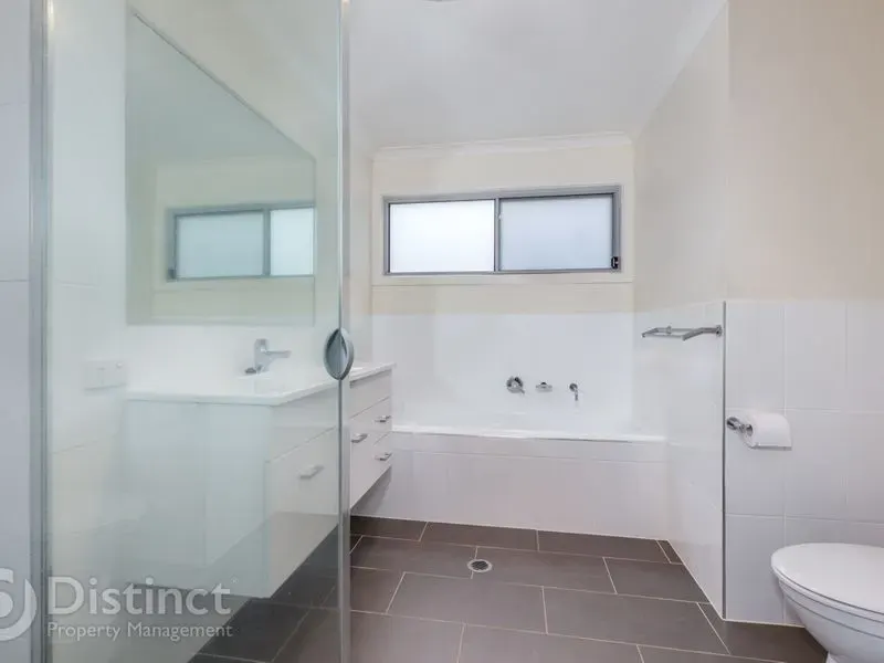 16 Parilla Street, Crace, photo 10