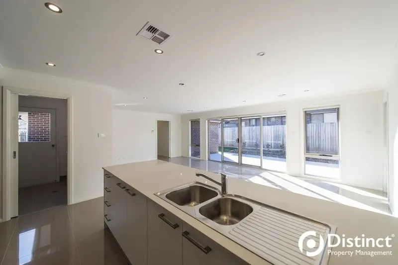 13 Syddall Street, Bonner, photo 4