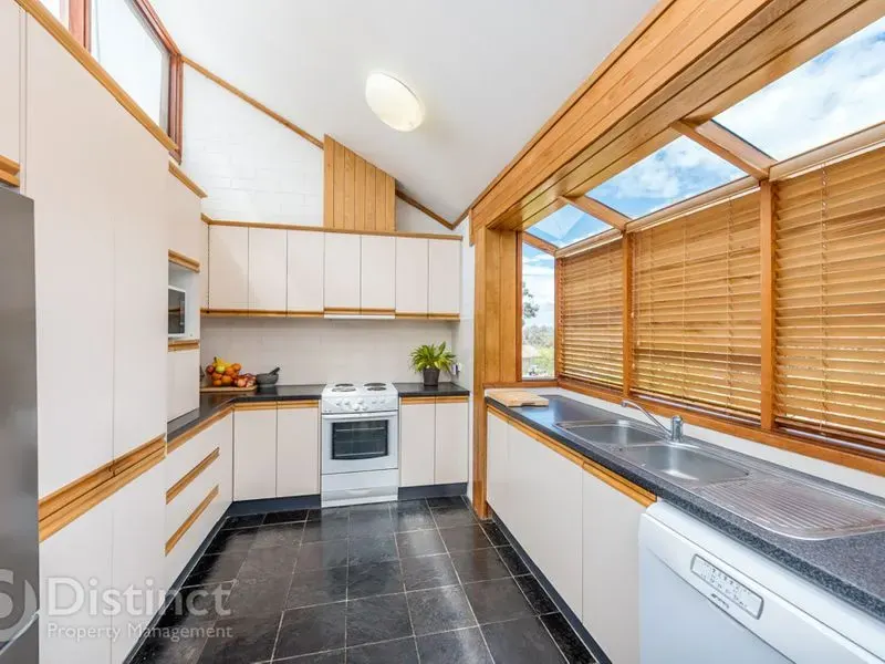 64 Magrath Crescent, Spence, photo 2