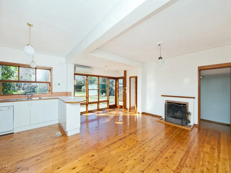 76 Limestone Avenue, Ainslie, photo 3