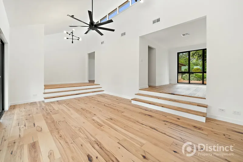 4 Achernar Close, Giralang, photo 14