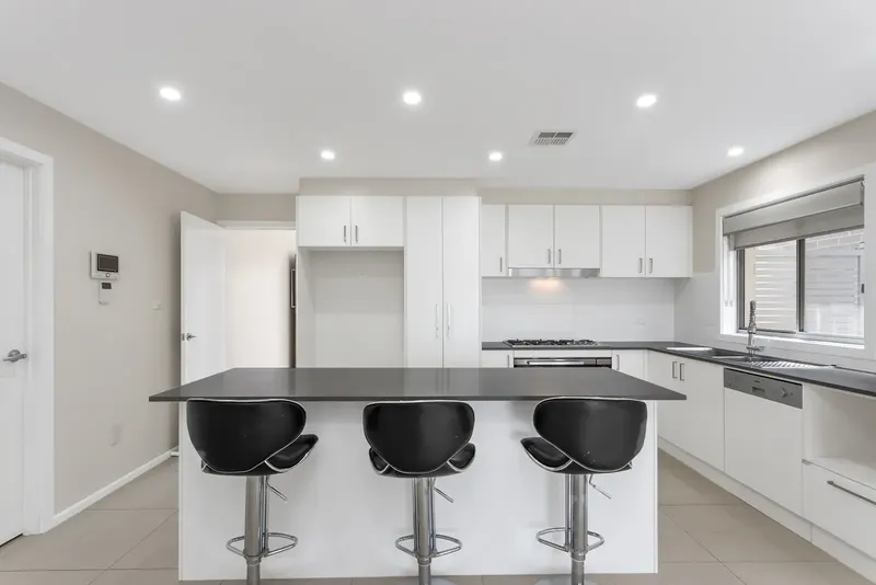8 Victoria Owen Circuit, Casey, photo 3