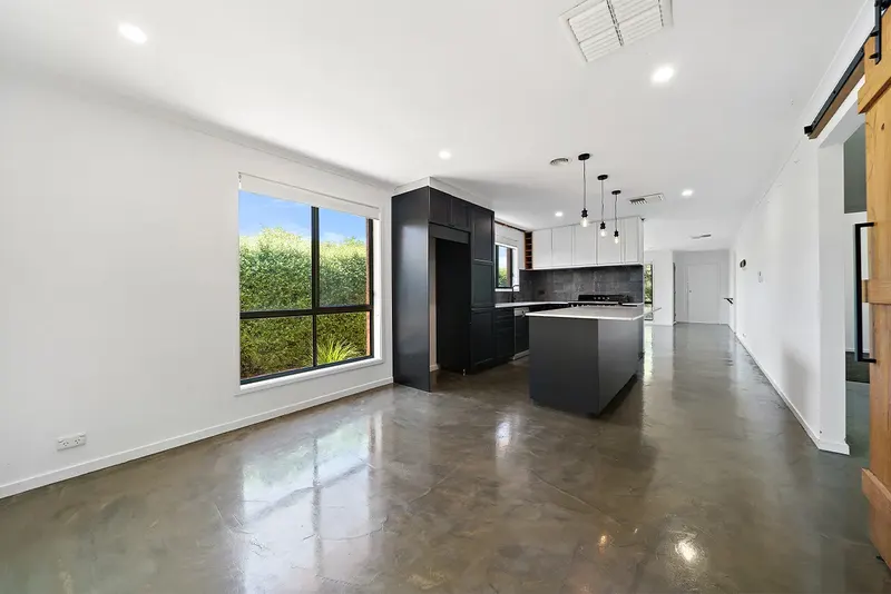 12 Harry Hopman Circuit, Gordon ACT 2906, photo 3