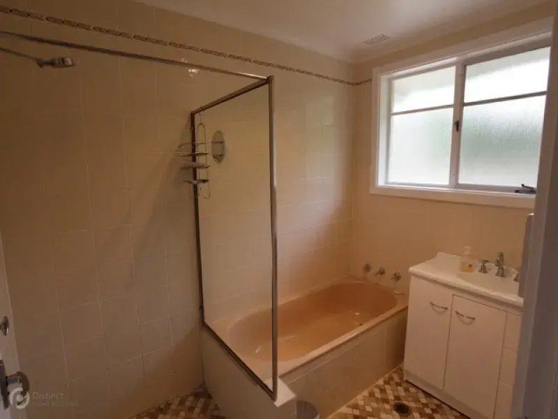 35 Kalgoorlie Crescent, Fisher, photo 2
