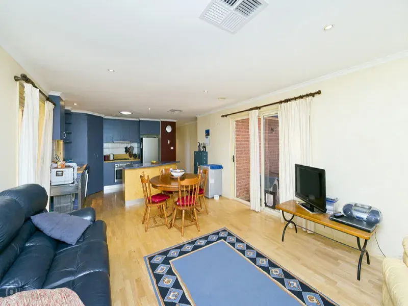 5 Cashion Court, Dunlop, photo 3
